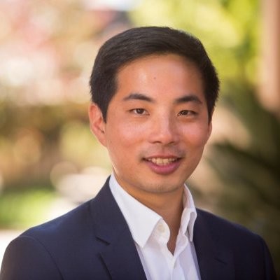 Nelson McMillan compartiendo su testimonio positivo sobre su aprendizaje en los cursos de Scalabl